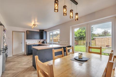 4 bedroom semi-detached house for sale, Conway Drive, Telford Estate, Shrewsbury
