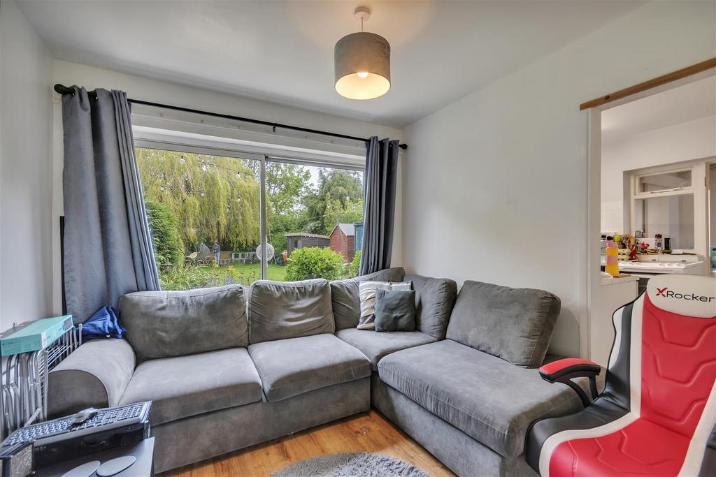 Carmen Avenue, Off Portland Crescent... 3 bed detached house for sale