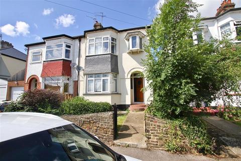 3 bedroom semi-detached house to rent, Bonchurch Avenue, Leigh On Sea, Essex