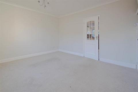 2 bedroom terraced house to rent, Ash Walk, Newmarket CB8