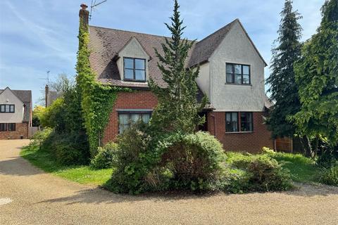 5 Croxon Way, Burnham-on-crouch, CM0 8QR