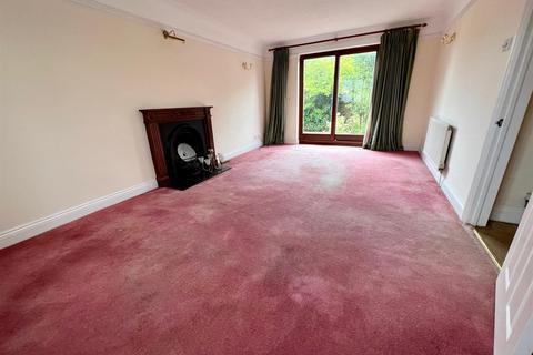 5 Croxon Way, Burnham-on-crouch, CM0 8QR