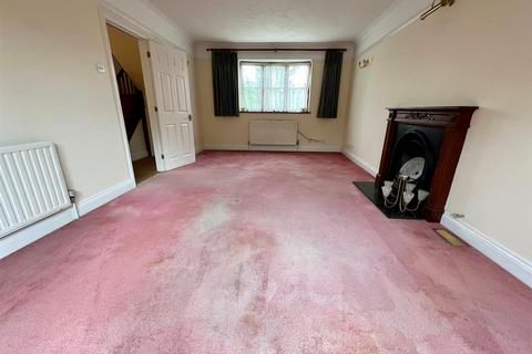 5 Croxon Way, Burnham-on-crouch, CM0 8QR