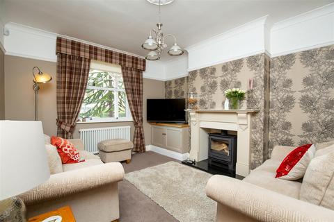 3 bedroom detached house for sale, Pinfold Lane, Leeds LS26