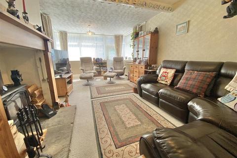 3 bedroom end of terrace house for sale, Manchester Road, Tintwistle, Glossop