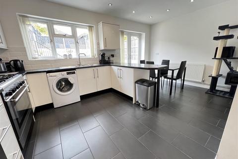 89 Appleton Avenue, Great Barr, Birmingham, B43 5LX