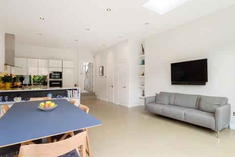 44 Halstead Road, London, E11 2AZ