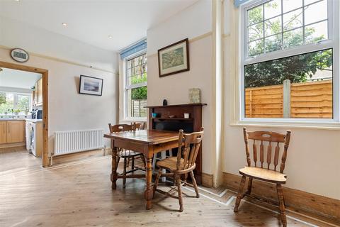 4 bedroom semi-detached house for sale, Seagry Road,  Wanstead