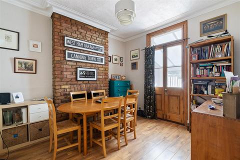 3 bedroom terraced house for sale, Tylney Road, Forest Gate
