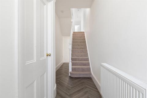 130 Capel Road, London, E7 0JT