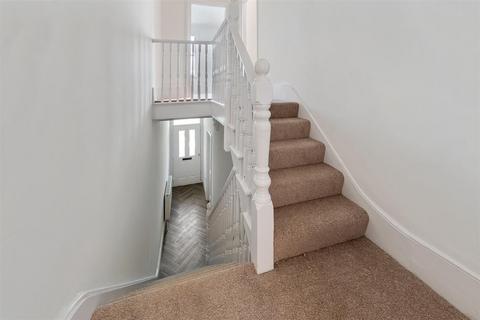 130 Capel Road, London, E7 0JT