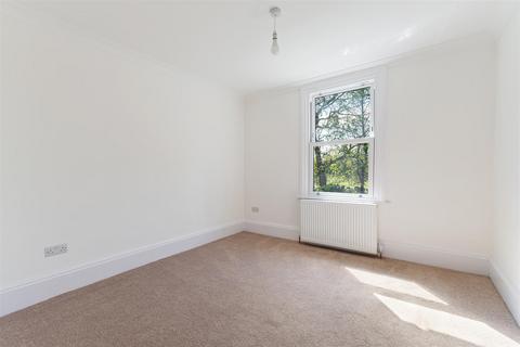130 Capel Road, London, E7 0JT