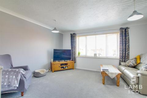 1 bedroom maisonette for sale, Saxmundham Way, Clacton-On-Sea CO16