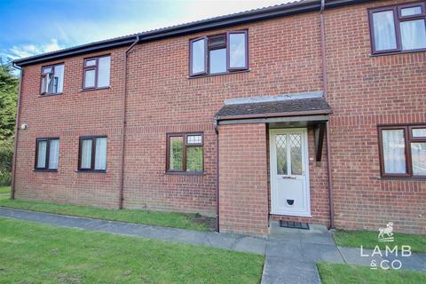 1 bedroom maisonette for sale, Parklands Court, Clacton-On-Sea CO16