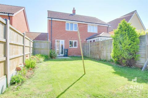 3 Dresden Square, Clacton-on-sea, CO16 8GH