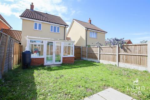 61 Cross Road, Clacton-on-sea, CO16 8GD