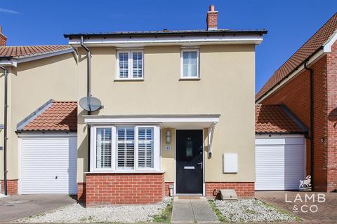 61 Cross Road, Clacton-on-sea, CO16 8GD