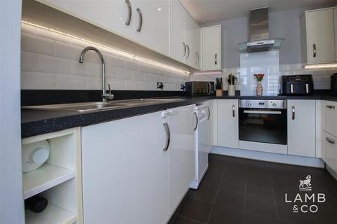 61 Cross Road, Clacton-on-sea, CO16 8GD