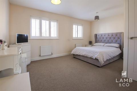 61 Cross Road, Clacton-on-sea, CO16 8GD