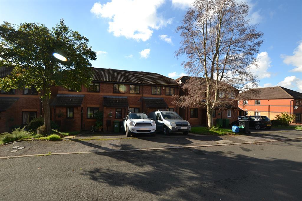 Surrey Drive, Kingswinford 2 bed terraced house £900 pcm (£208 pw)