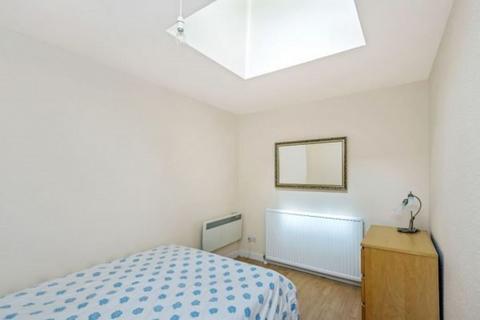 1 bedroom flat to rent, Winram Place `Annex`, Fife