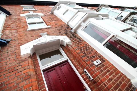 1 bedroom flat to rent, Saxby Street, Off London Road, Leicester