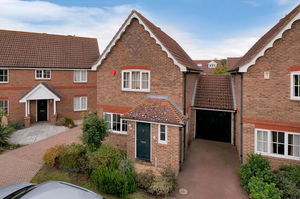 Mercers Place, Kings Hill, ME19 4PA 3 bed detached house for sale £