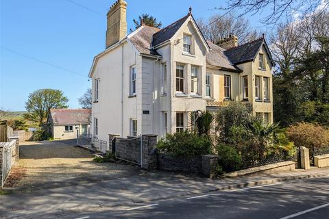 7 bedroom semi-detached house for sale, Ty Capten, Fishguard Road, Newport