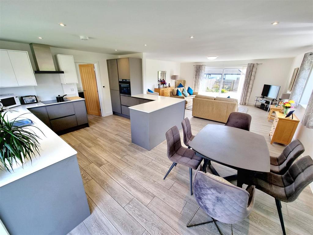 Kitchen &amp; Dining area.jpg