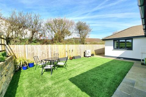 20a Green Meadows, Camelford, PL32 9UD