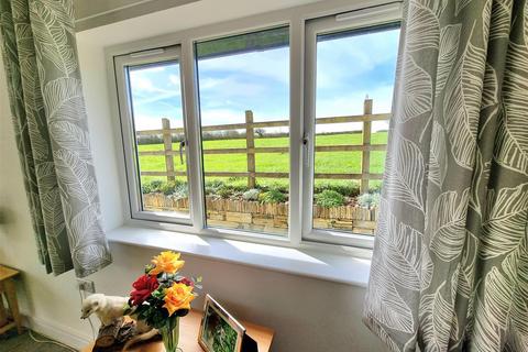 20a Green Meadows, Camelford, PL32 9UD