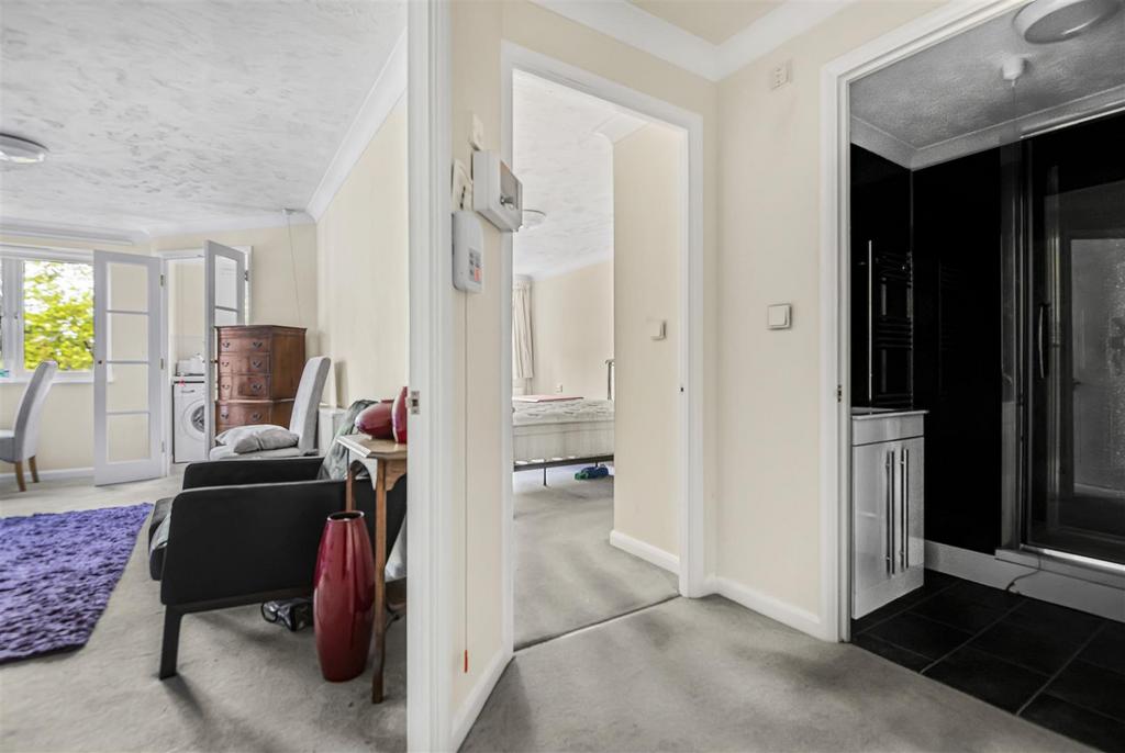 House in Reading, Caversham - More