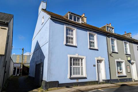 4 bedroom end of terrace house for sale, 51 West Street, Fishguard