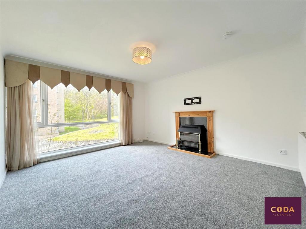 Ivanhoe Road, Cumbernauld, Glasgow 3 bed flat for sale £69,995
