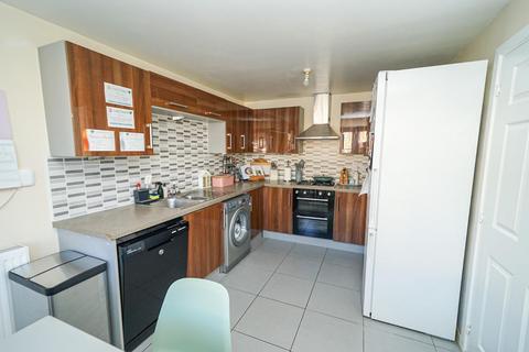 4 bedroom end of terrace house for sale, Turnham Drive, Leighton Buzzard