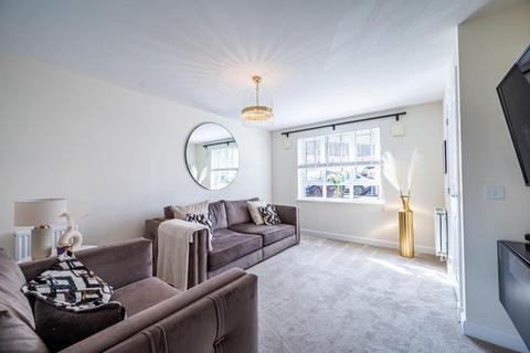 3 bedroom end of terrace house for sale, Thornhill Gardens, Newarthill