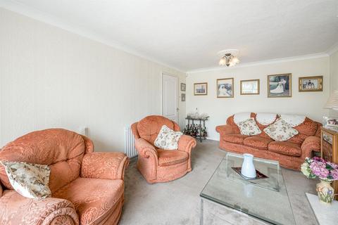 2 bedroom semi-detached bungalow for sale, Meriden Close, Wollaston, DY8 4QW