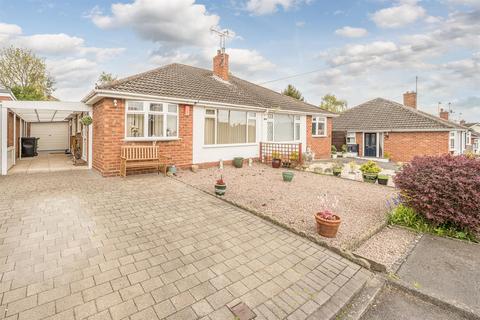 2 bedroom semi-detached bungalow for sale, Meriden Close, Wollaston, DY8 4QW