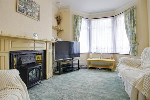 3 bedroom terraced house for sale, Cecil Avenue, Enfield