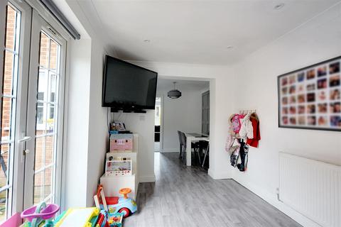 3 Thorpe Leys, Long Eaton, Nottingham, NG10 1EU