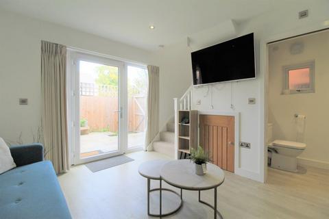 1 bedroom terraced house to rent, Clemency Mews, Beeston, Nottingham, NG9 2WL