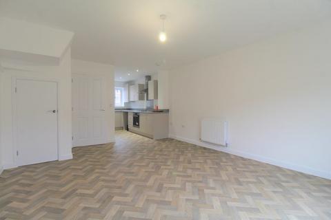 2 bedroom semi-detached house to rent, Nicholson Close, Redhill, Nottingham, NG5 8RQ