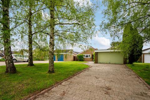 3 bedroom detached bungalow for sale, Holts Green, Great Brickhill, Buckinghamshire