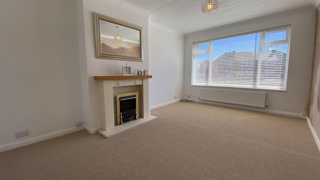 Four Pounds Avenue, Coventry CV5 2 bed £895 pcm (£207 pw)