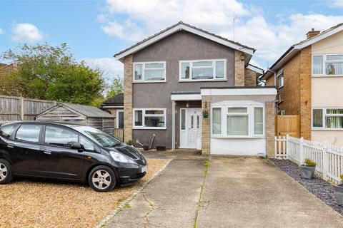 4 bedroom detached house for sale, Davis Row, Arlesey, Beds SG15 6RB