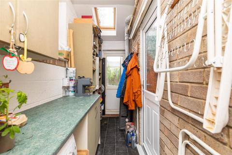 18 Davis Row, Arlesey, SG15 6RB
