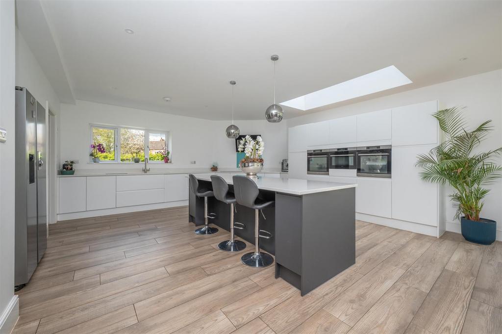 Open Plan Kitchen/Dining/Family Room
