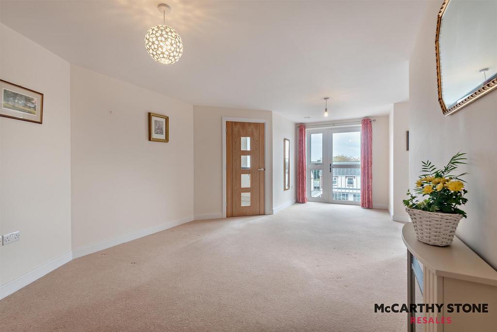 8594555-interior09-800.JPG