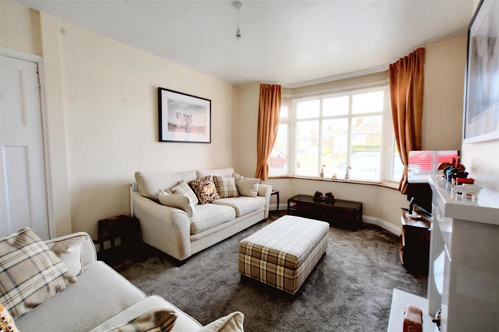 Living Room 1.jpeg