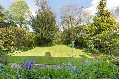 5 Broadoaks Way, Bromley, BR2 0UA